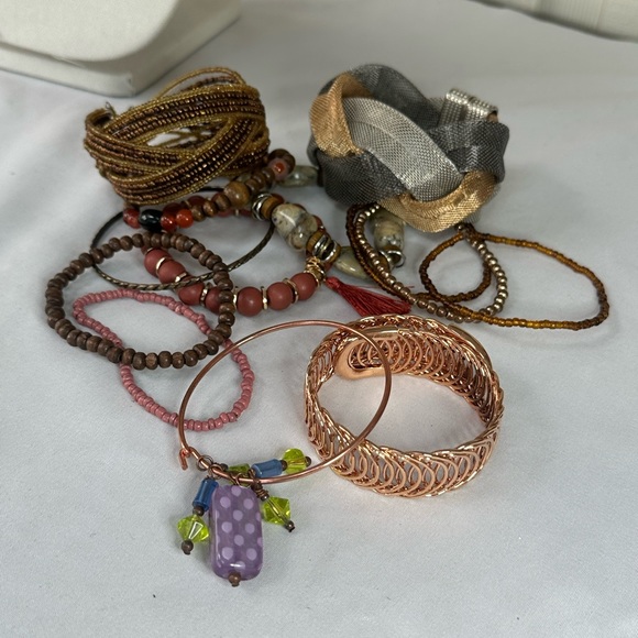 Large group of funky boho neutral tone bracelets - Picture 4 of 5